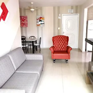 Incrível Ap A 100m Do Mar Com Ar E Wi-fi Balneário Camboriú